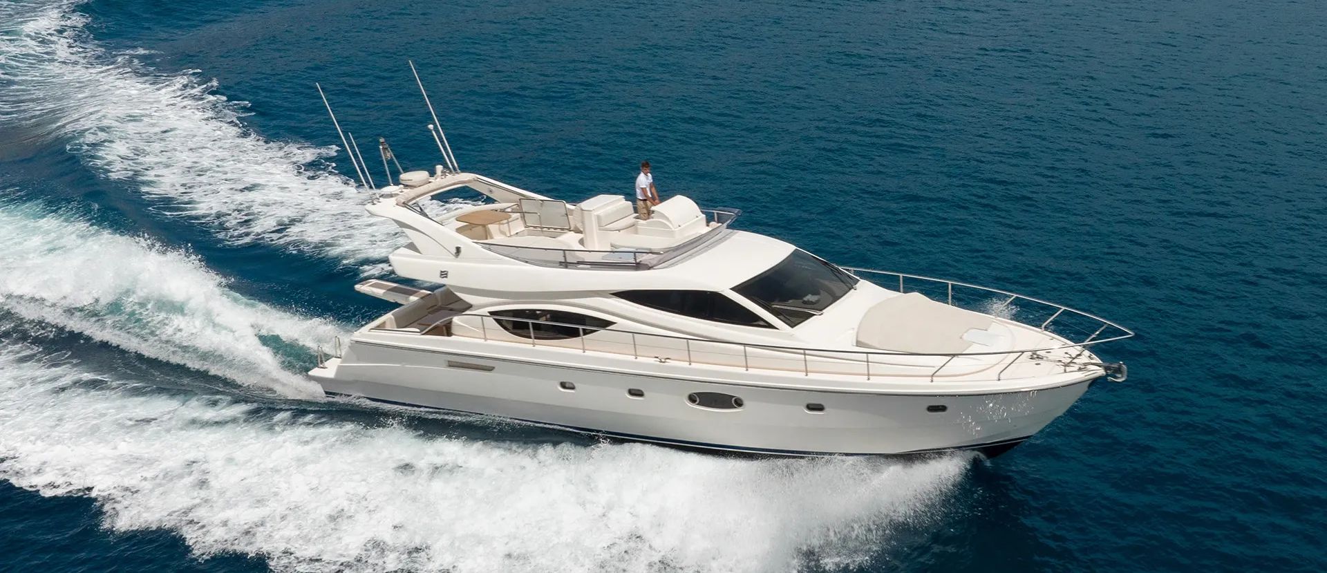 Oia Mansion 4 Bedroom Luxurious Mansion Rental in Santorini - Luxury Boat Charters