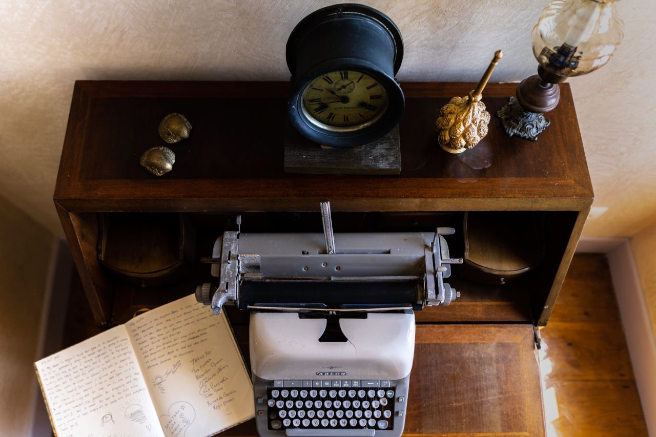 Oia Mansion - Luxurious Mansion Rental in Santorini - Captain's Desk