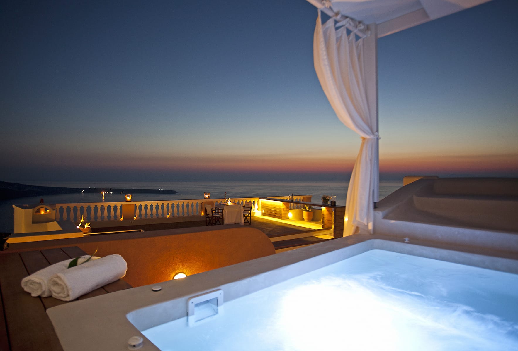 Oia Mansion - Luxurious Mansion Rental in Santorini - Enjoy a nice dip in the Jacuzzi on the Terrace