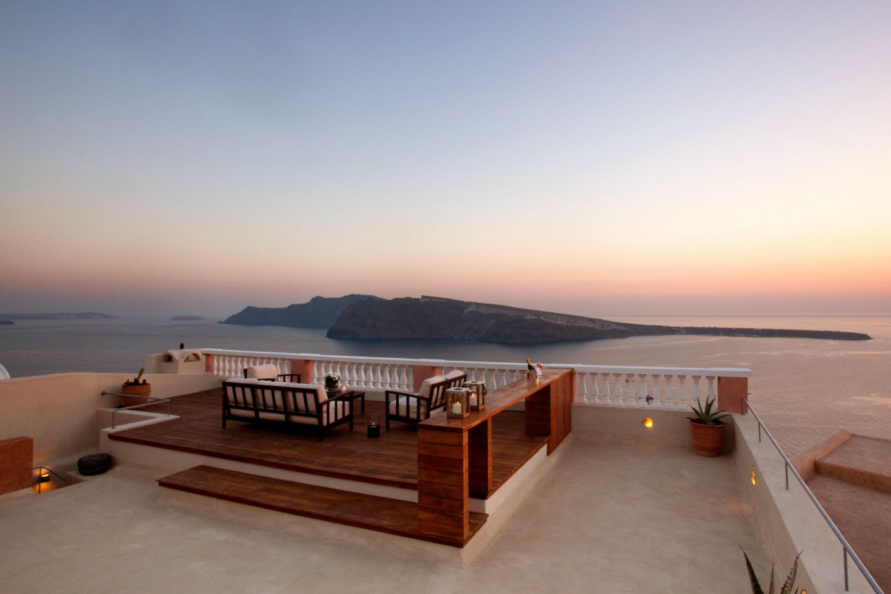 Unobstructed Caldera view from Oia Mansion's Terrace - 4 Bedroom Luxury Villa Rental Santorini - Your Santorini Sanctuary