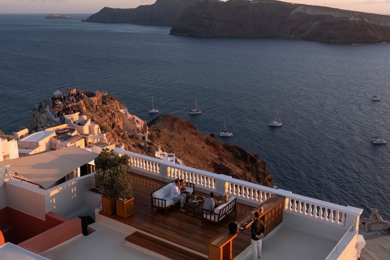 Oia Mansion - Luxurious Mansion rental in Santorini - Spectacular Sunsets