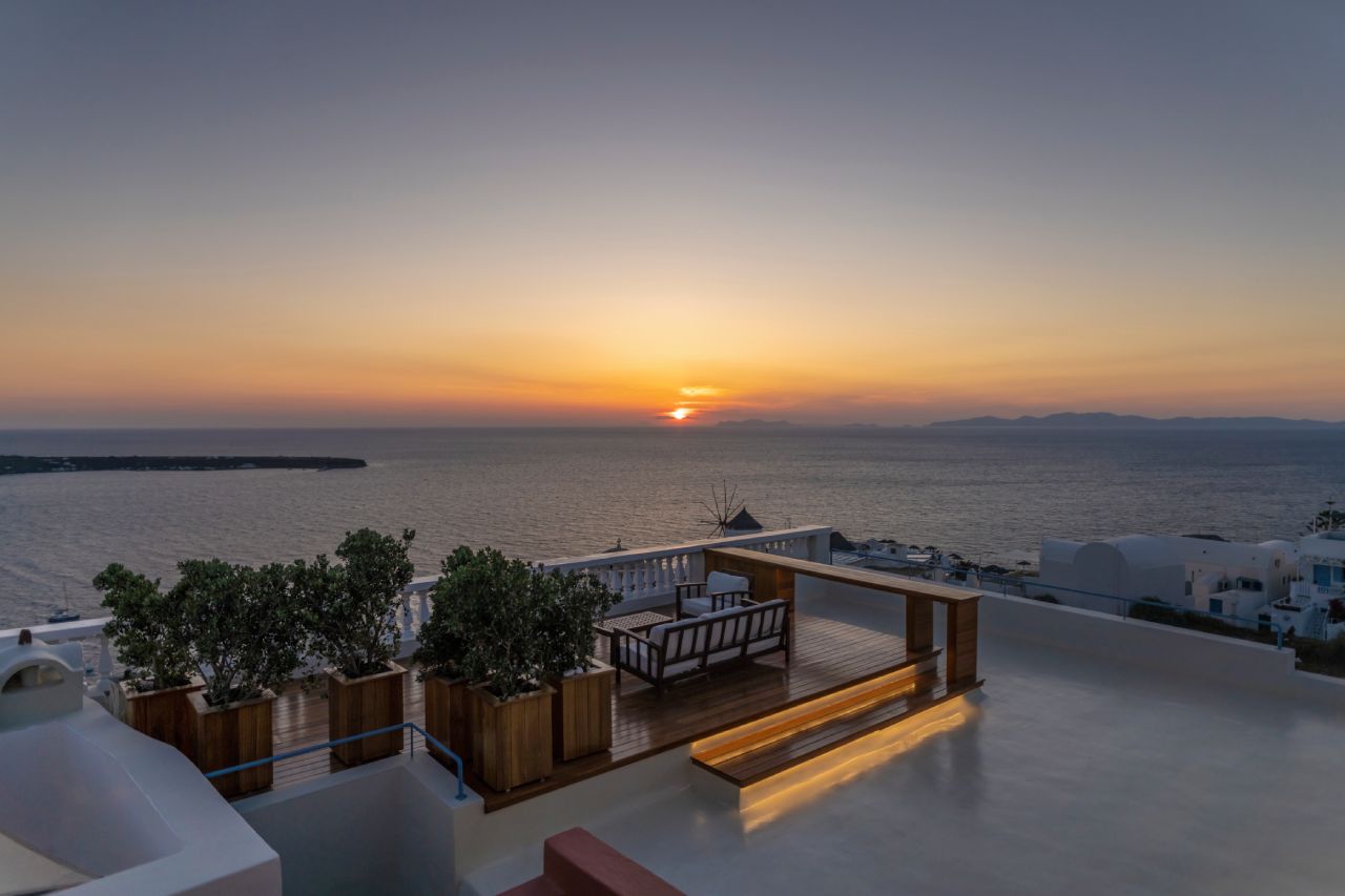 Oia Mansion - Luxurious Mansion rental in Santorini - Amazing Views All Year around