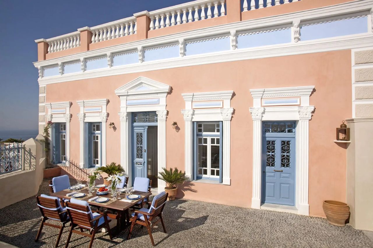 Historical Journey - About Us - Oia Mansion - Luxurious Mansion rental in Santorini