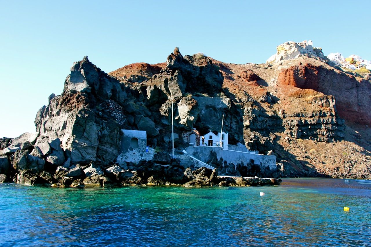 Oia Mansion - Luxurious Mansion Rental in Santorini - St. Nicholas Wedding